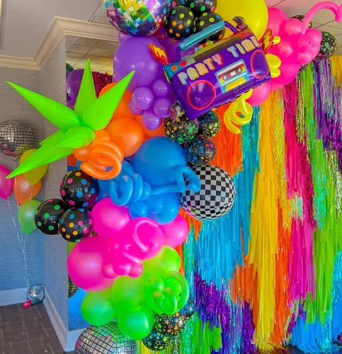 Miniatura 5 de Decoraciones de fiesta con temática musical de neón, 165 globos que brillan en la oscuridad con gafas de radio de bola de discoteca retro, globos
