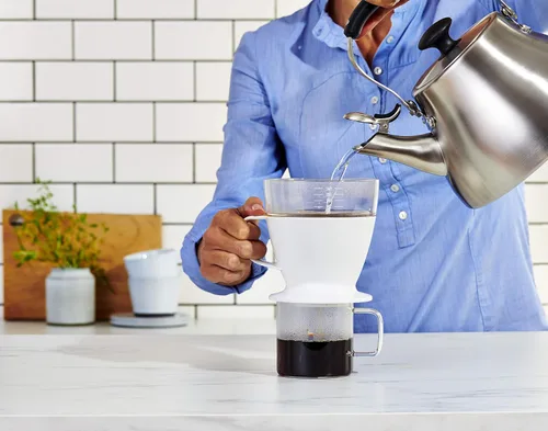 Miniatura 8 de OXO Good Grips Vierta sobre el fabricante de café con el tanque de agua, Coffee Maker, vertido, Blanco