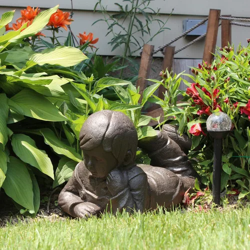 Miniatura 2 de Emsco Group 92246 Estatua de niño soñando despierto – Aspecto natural – Hecha de resina – Ligera – 40 cm de altura para jardín, BRONCE