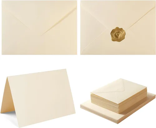 Paquete de 50 sobres A6 color crema con tarjetas de cartulina gruesa plegada de 4 x 6 pulgadas y calcomanías doradas para tarjetas de felicitación,