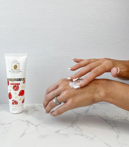 Miniatura 4 de Crema de manos con aceite de oliva - Fórmula hidratante profunda y nutritiva para manos suaves y flexibles (granada)