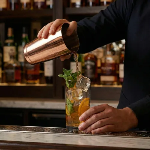 Miniatura 5 de Restaurantware Bar Lux Boston Shaker de 16 onzas, 1 coctelera chapada en cobre, parte inferior con peso sin fugas, mezclador de bebidas Martini