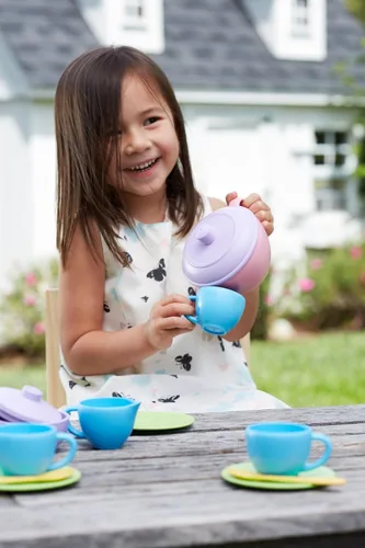 Miniatura 3 de Green Toys Juego de té, rosa 4C, juego de 17 piezas, habilidades motoras, lenguaje y comunicación para niños. Sin BPA, ftalatos, PVC, apto