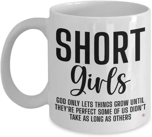 ODDITEES Taza de café divertida corta para niñas, diseño de God Only Lets Things Grow Until Are Perfect - Taza de café de 11 onzas, color blanco