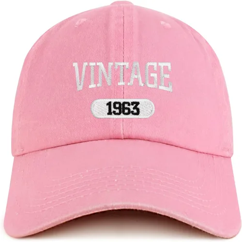 Trendy Apparel Shop Gorra de algodón lavado con corona suave bordada vintage 1963, Latón