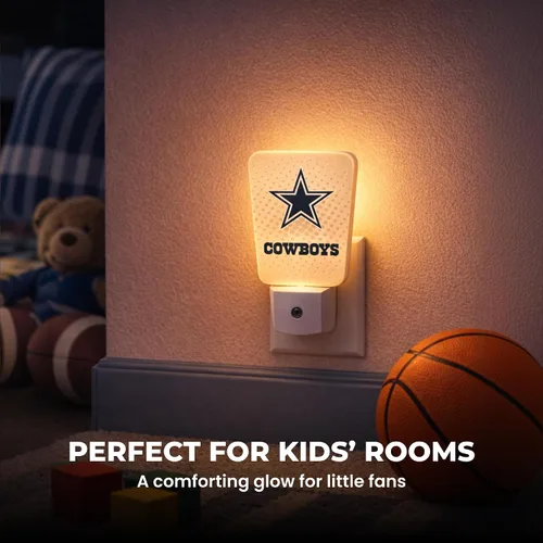 Miniatura 5 de Party Animal Luz nocturna LED del equipo de la NFL, con sensor automático y 3 ajustes de luz, diseño delgado de 5 pulgadas que se adapta a enchufes