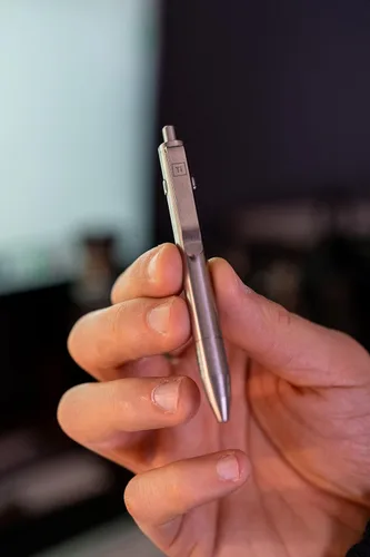 Miniatura 3 de BIG IDEA DESIGN Mini bolígrafo de doble cara (titanio DLC negro)