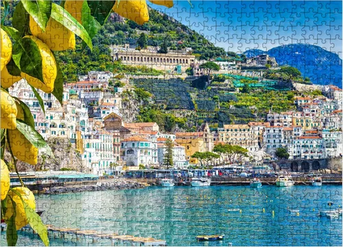 Miniatura 8 de MyPuzzle Vista panorámica del hermoso Amalfi en colinas que conducen a la costa, Campania, Italia - Rompecabezas de 100 piezas premium para adultos