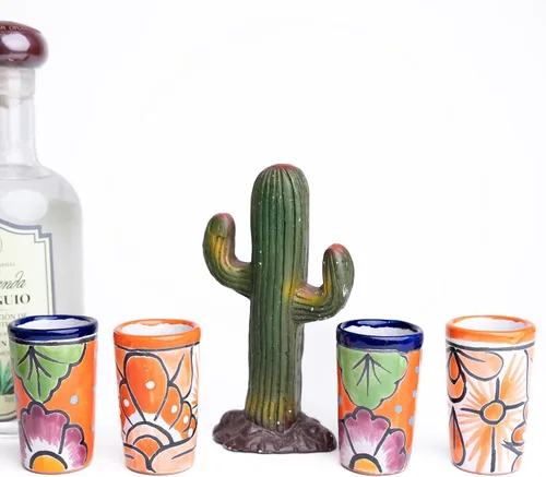 Miniatura 5 de Juego de 4 vasos de chupito Talavera auténticos mexicanos para tequila - Pintados a mano - 2 Oz (Flores naranjas)