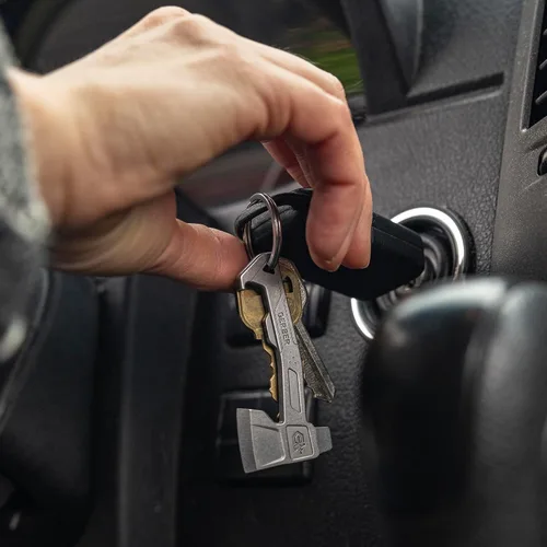 Miniatura 9 de Gerber Gear Llavero Hacha Multiherramienta 3 en 1, Se Engancha al Bolsillo o Llavero con Abrebotellas, Destornillador de Cabeza Plana, Abridor