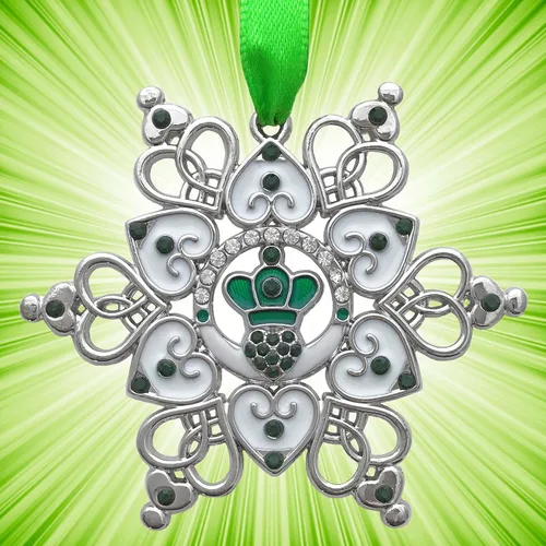 Miniatura 6 de Adorno de Navidad irlandés – Claddagh – Copo de nieve irlandés – Filigrana de metal y joyas – Bolsa de almacenamiento de regalo incluida mide 3 x 3