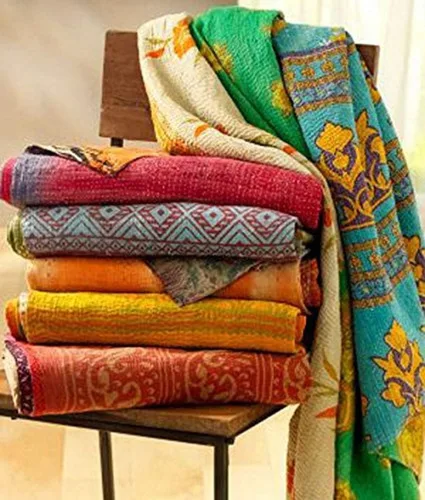 Miniatura 3 de DIYANA IMPEX Venta al por mayor, lote mixto de cobijas tribales Kantha reversibles, vintage, de algodón, para cama, hechas con parches antiguos