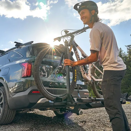 Miniatura 9 de Yakima StageTwo - Portabicicletas de enganche de bandeja ajustable escalonada premium de 1.25 pulgadas para 4 bicicletas, se adapta a distancias