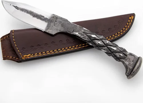 WARRIORS QUEST™ - SideWinder Railroad Spike Knife - Cuchillo de acero al carbono forjado a mano y tratado térmicamente con funda de cuero de primera