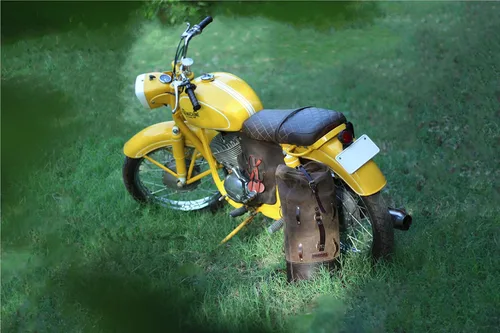 Miniatura 15 de Bolsa de lona para motocicleta de cuero genuino de grano completo resistente de inspiración militar Alforja Bolsa de fin de semana Con correas
