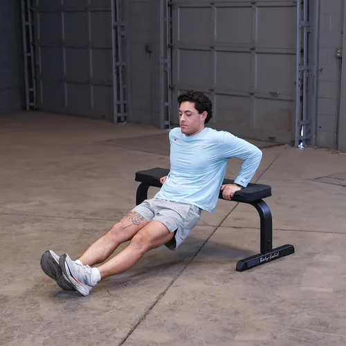 Miniatura 8 de Body-Solid (GFB350B) Banco de pesas plano de 600 libras de capacidad ajustable para entrenamiento de fuerza, estiramiento, ejercicios abdominales