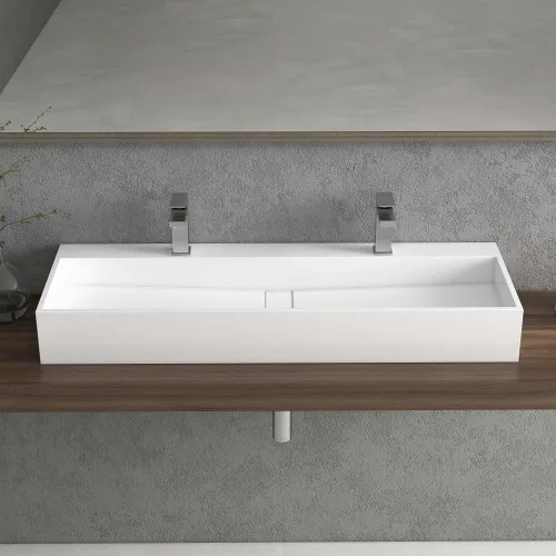 Miniatura 2 de Lavabo doble de resina de piedra para baño de montaje en pared de 47 pulgadas tipo artesa con 2 orificios para grifo (blanco brillante)