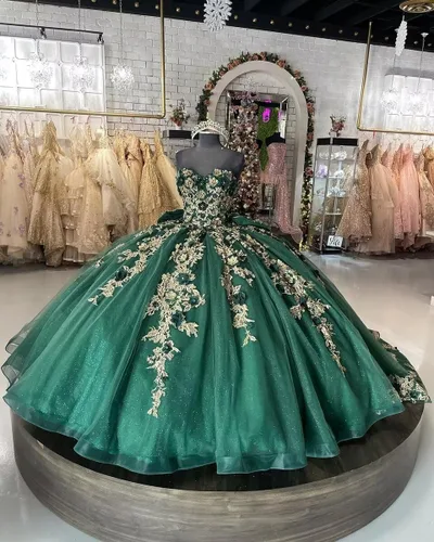 Miniatura 5 de Mouccy Preciosos vestidos de quinceañera sin tirantes con cuentas vestido de bola hinchado de encaje vestidos de fiesta con tren floral dulce 15 16