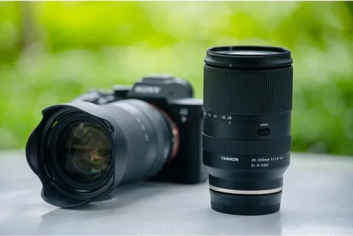 Miniatura 4 de Tamron 28-200 F/2.8-5.6 Di III RXD para Sony Mirrorless Full Frame/APS-C E-Mount, Número de Modelo: AFA071S700, Negro