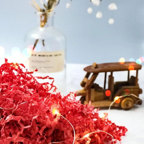 Miniatura 3 de TCAIRG - Relleno de papel triturado de corte arrugado (1/2 libra) para envolver regalos y relleno de cestas, papel triturado rojo para caja