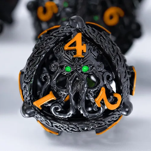Miniatura 11 de Juego de dados de metal para DND – Diseño único de orbe hueco redondo para un mejor rodamiento – Hermoso juego de nudos celtas para juegos de rol