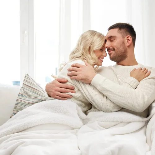 Miniatura 6 de Bedsure Manta de tamaño Queen de vellón sherpa para la cama, manta gruesa y cálida para el invierno, suave y mullida, para el otoño, color blanco