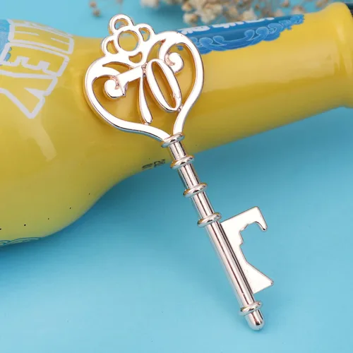 Miniatura 8 de Paquete de 50 abrebotellas con llaves de 70 formas para recuerdos de invitados, regalos de cumpleaños 70 y decoraciones (50, dorado 70)