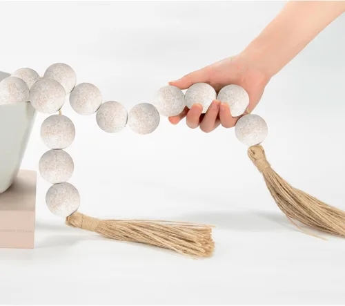 OMISHE Guirnalda de Cuentas de Madera Extra Grande Blanco Rústico con Cuentas de Madera de 1.6" de Diámetro y Borlas, 41" de Largo Cuentas 7 blanco