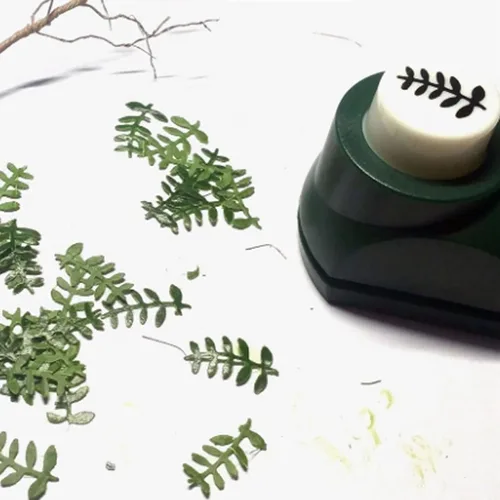 Miniatura 4 de Yctze - Perforadora de hojas, accesorios para manualidades de bricolaje: hermoso cortador de papel con hoja de árbol con 8 piezas de papel