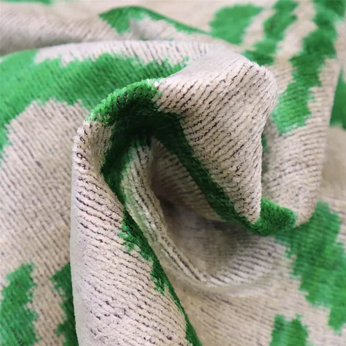 Miniatura 2 de Almohada decorativa hecha a mano con relleno de plumón, estampado de tigre verde, funda de cojín lumbar de seda de terciopelo suave para sala