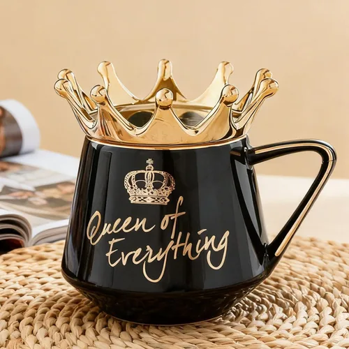 Miniatura 3 de Arawat Queen of Everything - Taza con tapa, taza negra dulce con corona de café, taza de 12 onzas, regalo con cuchara y posavasos, taza de té