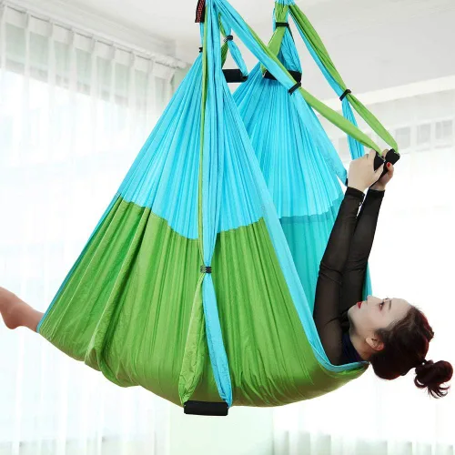 Miniatura 6 de Juego de hamaca aérea de yoga con 2 correas de extensiones y kit de montaje en techo, equipo para colgar inversión de yoga Azul y Verde