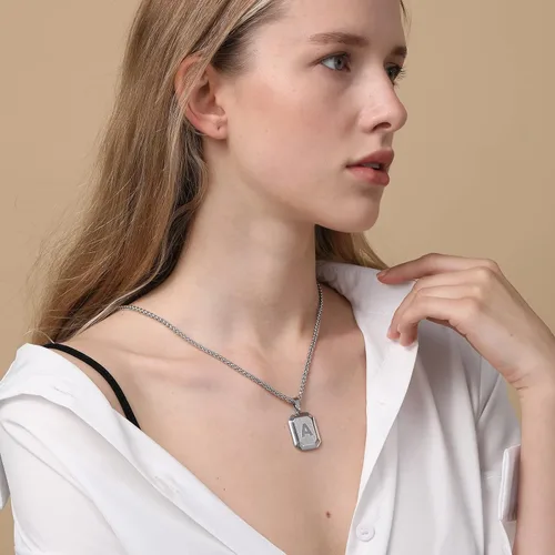 Miniatura 6 de Collar con inicial A-Z para hombres y niños, cadena con colgante de letra cuadrada de acero inoxidable para hombres, cadena de trigo de 20 + 2
