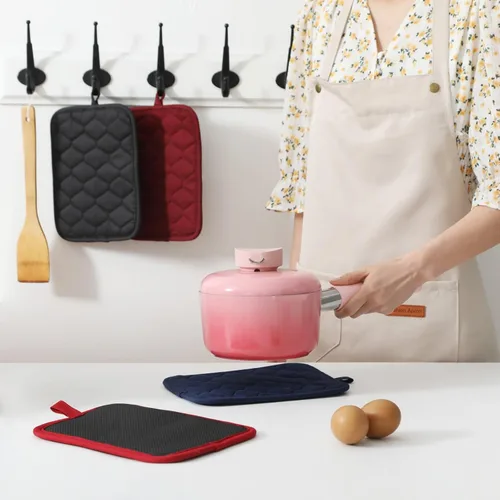 Miniatura 6 de Glynniss Soporte antideslizante para ollas de cocina, juego de almohadillas calientes de algodón para horno con neopreno resistente al calor 450F