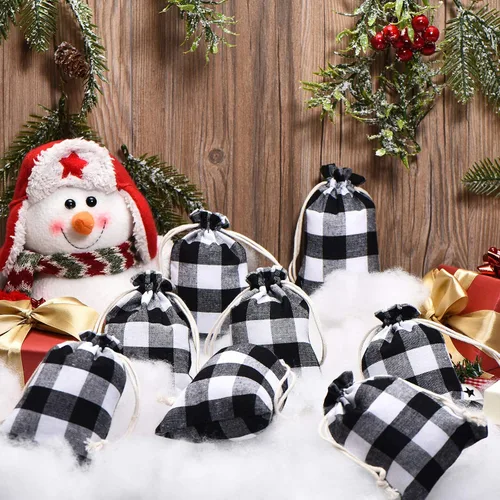 Miniatura 4 de Boao 24 piezas Bolsas de Navidad Bolsas de regalo con cordón de Navidad a cuadros de búfalo envoltura de regalo de algodón bolsa de dulces