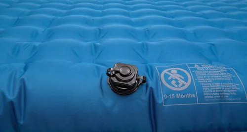 Miniatura 5 de ALPS Mountaineering Cama de aire Vertex, colchón inflable individual o queen, bomba versátil incluida