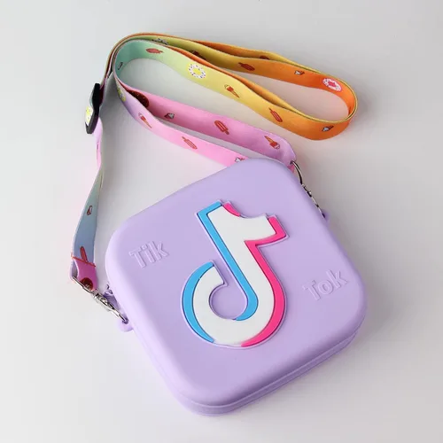 Miniatura 4 de Y-bblebao, Púrpura