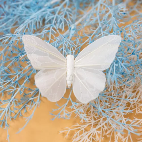Miniatura 5 de Berfutall - Juego de 12 mariposas de plumas para decoración de mariposas, blancas en alambre. Decoración del hogar de primavera para fiestas, fotos