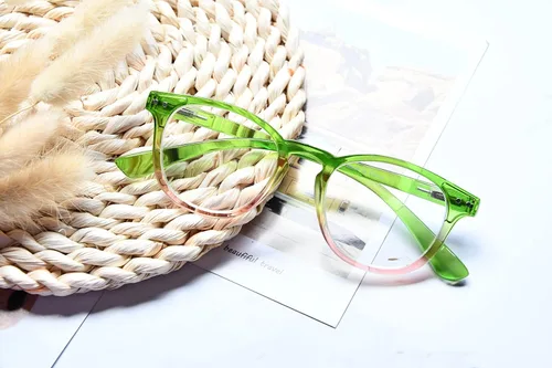 Miniatura 29 de Eyekepper Paquete de 5 lentes de lectura para mujer (uno para cada color, +0.00)