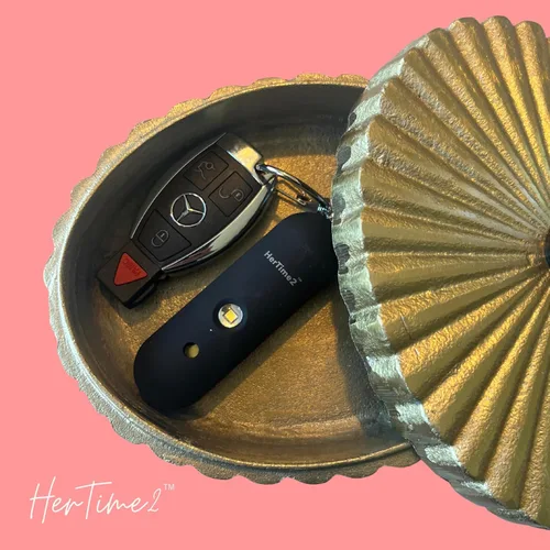 Miniatura 2 de HerTime2 Alarma Personal para Mujeres Adultos Personas Mayores – Viaja Seguro e Impermeable Sirena de Autodefensa – Llavero de Seguridad – Extra