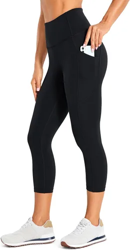 CRZ YOGA Leggings capri de entrenamiento de sensación desnuda cepillada con bolsillos de 19 pulgadas, cintura alta, pantalones de yoga con control