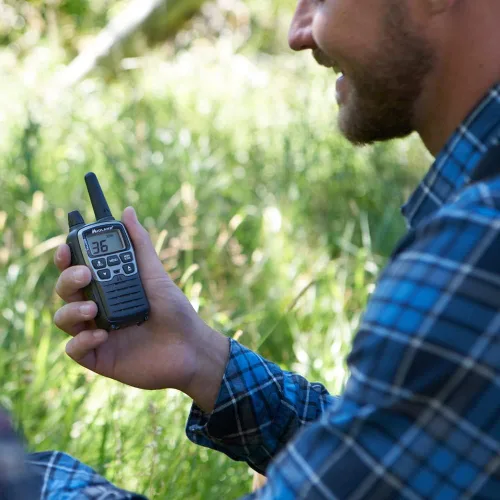 Miniatura 2 de Midland T77VP5 X-TALKER Walkie-Talkie de largo alcance FRS de dos vías para acampar, exploración al aire libre, escaneo y alerta del clima NOAA +