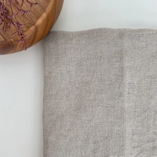 Miniatura 8 de Tela de lino natural oscura y ligera de alto trenzado Material versátil y duradero para creaciones elegantes, ideal para coser y decoración