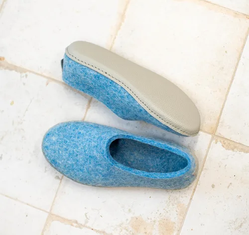 Miniatura 5 de Women's Handmade Felted Wool Home Shoes with Leather or Rubber Soles