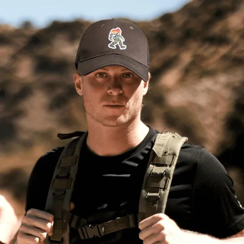 Miniatura 7 de Gorra de cuero de malla Bigfoot para hombre, gran cierre de Snapback, sombrero Sasquatch para caza y senderismo