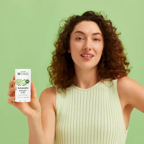 Miniatura 5 de Schmidt's Desodorante vegano sin aluminio, bergamota y lima, 4 unidades para mujeres y hombres, con protección contra olores las 24 horas