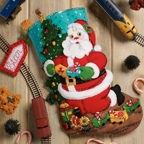 Miniatura 3 de Bucilla Kit de Aplicación de Fieltro de 18" para Hacer Calcetines, Tren de Juguete Santa, Perfecto para Artes y Manualidades DIY, 89485E