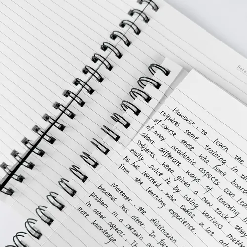 Miniatura 29 de Cuaderno grande en espiral rayado - Paquete de 4 cuadernos rayados de 8.5" x 11" con tapa dura de 7mm, cuaderno de 120 páginas, papel grueso de 100