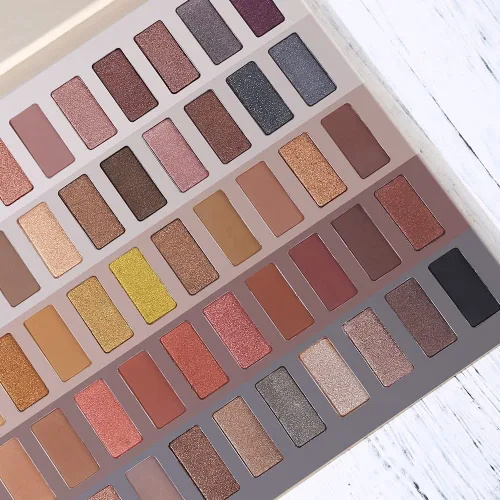 Miniatura 4 de UCANBE Paleta de sombra de ojos desnudos de 60 colores, paleta de maquillaje de desnudos neutros cálidos, brillo mate natural, sombras de ojos