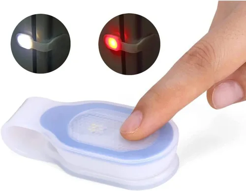 Miniatura 5 de ALONEFIRE PL500 - Luz con clip para insignia de enfermera, accesorios de linterna USB recargable magnética para enfermería, 3 modos, luces
